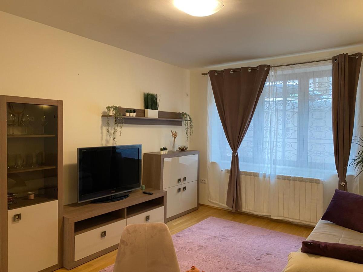 Downtown Apartment Boutique Green Garden Unirii บูคาเรสต์ ภายนอก รูปภาพ