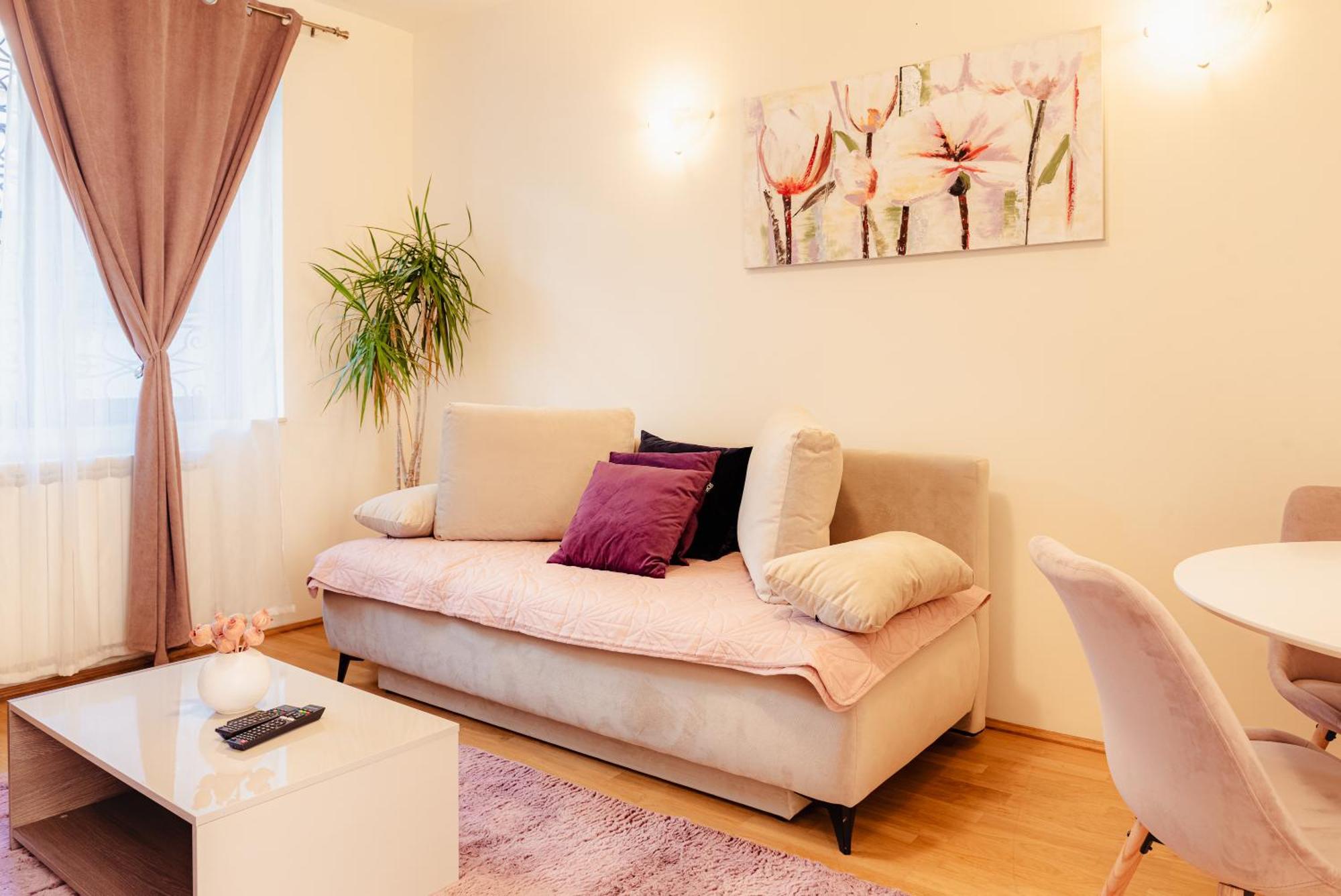 Downtown Apartment Boutique Green Garden Unirii บูคาเรสต์ ภายนอก รูปภาพ